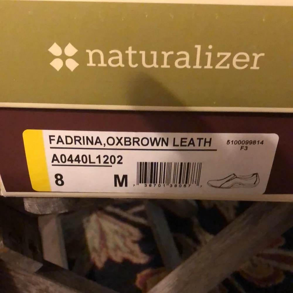 naturalizer - Picture 3 of 7
